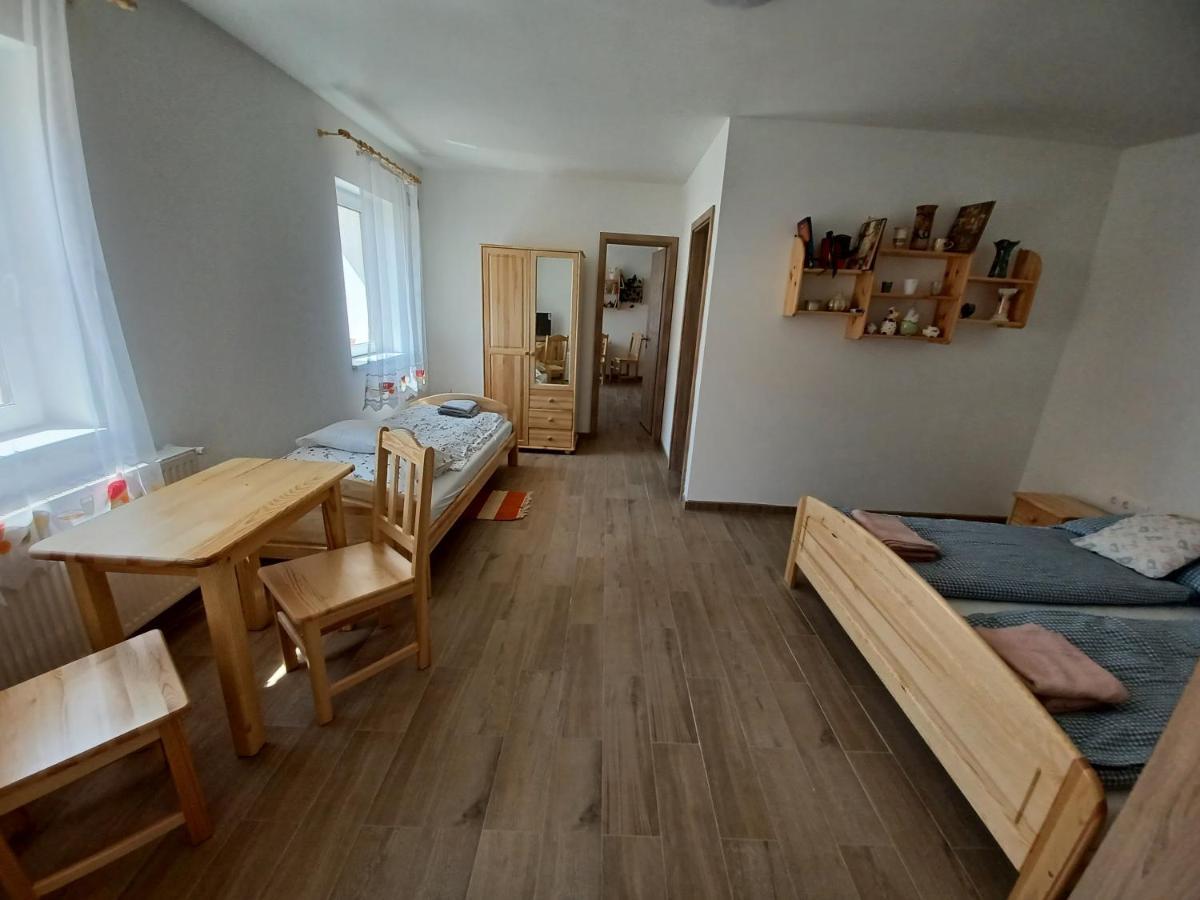 Fazekas Vendeghaz Hotel บาลาตอนเคเรสตูร์ ภายนอก รูปภาพ